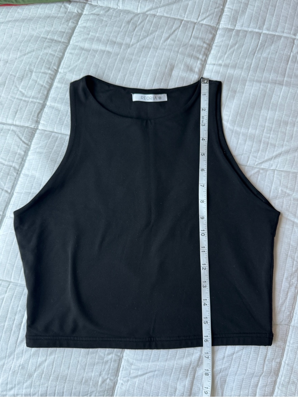 ReoRia halter neck cropped tank top bundle size M - Picture 3 of 5